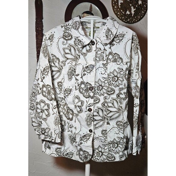 Size Medium Mirror Image White & Olive Brown Floral Print Top with Button Front - Picture 1 of 6